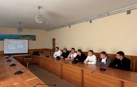 Четвёртое лекционное занятие в Молодёжной школе правовой и политической культуры: разбор фейковых новостей и роли ИИ в избирательном процессе