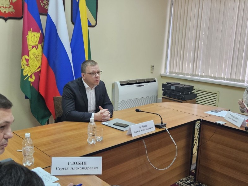В Туапсинском округе обсудили схему размещения НТО и объектов по оказанию услуг