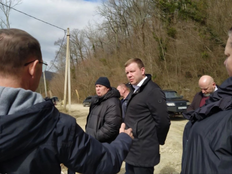 Глава Туапсинского округа совершил рабочую поездку в Новомихайловский